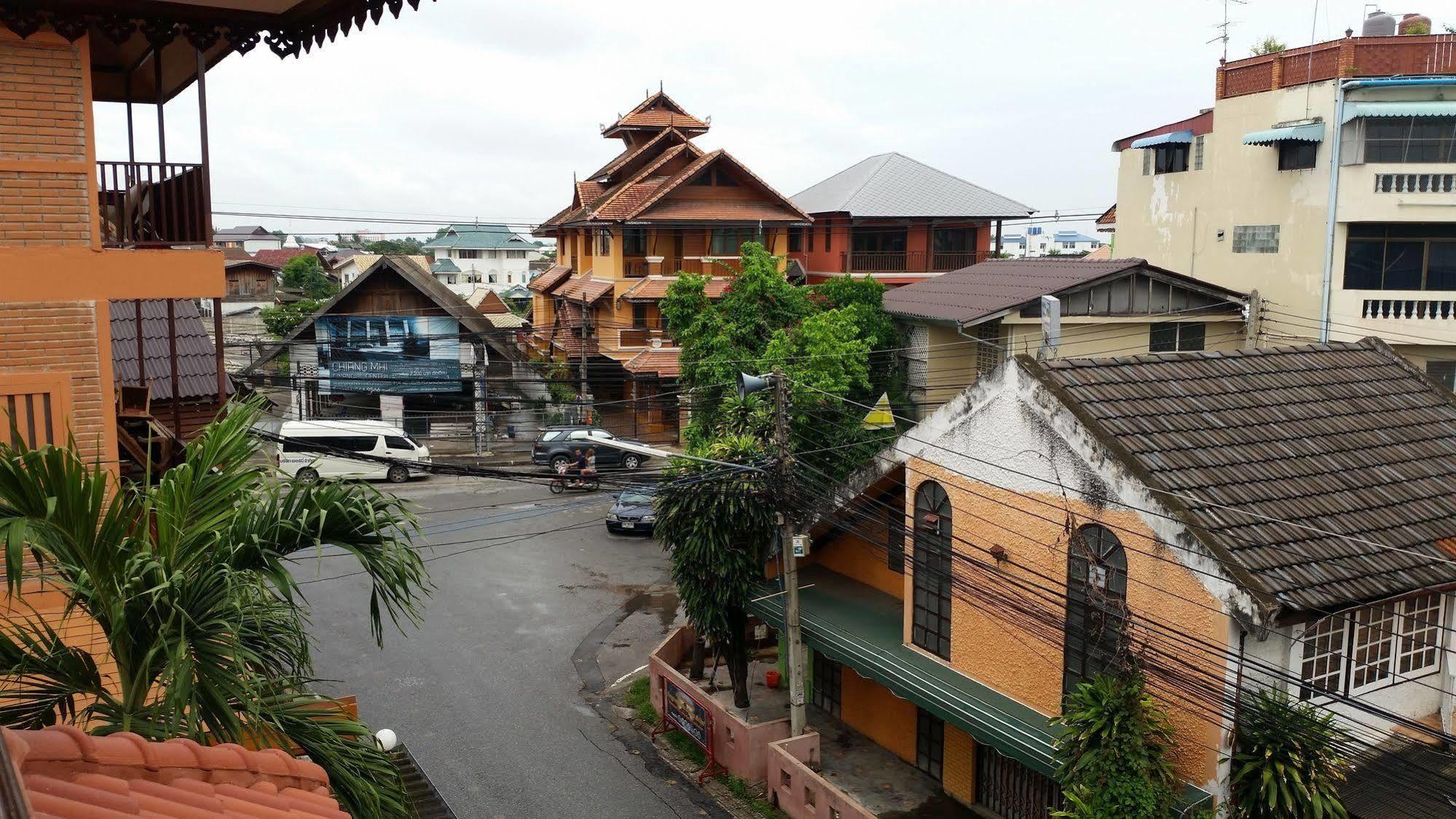 Villa Oranje Chiang Mai Exterior foto